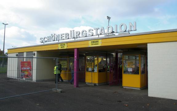 Sch&ouml;neb&uuml;rgstadion