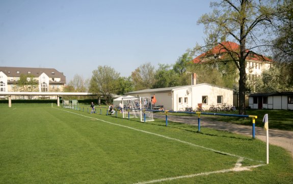 Sportplatz Liebst&auml;dter Str.