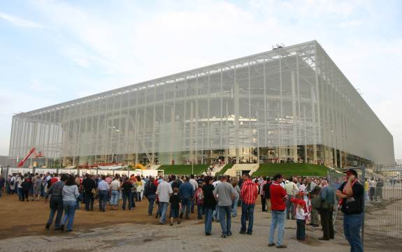 Multifunktionsarena D&uuml;sseldorf - Au&szlig;enansicht