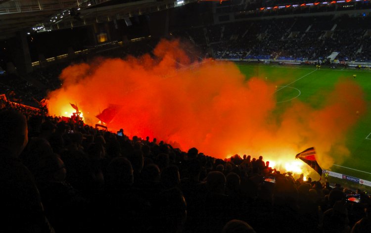 Est�dio de Drag&atilde;o