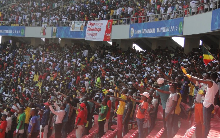 Stade de la Concorde de Kint&eacute;l&eacute;