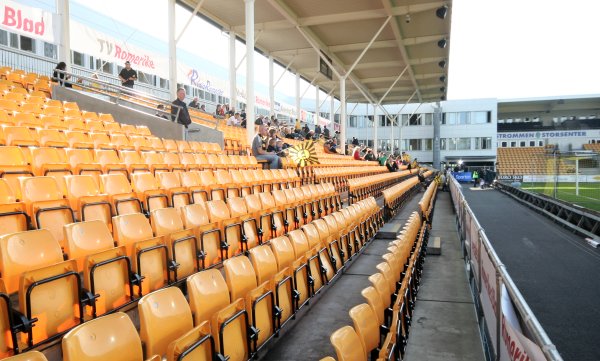 &Aring;r&aring;sen Stadion