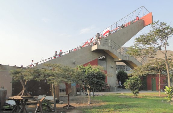 Estadio Universidad Nacional  de Ingenier&iacute;a