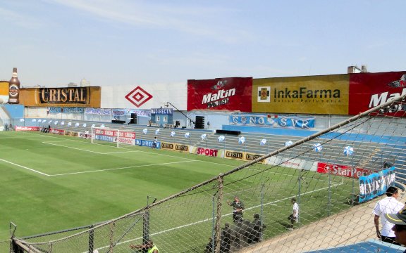 Estadio San Mart&iacute;n de Porres