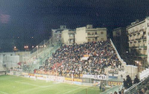 Giovanni Celeste - Hintertorbereich mit G�steblock (von vorne gesehen links)