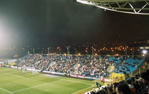 National Hockey Stadium, Milton Keynes - Hintertortrib�ne Heimfans (East Stand)
