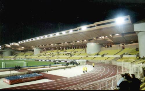 Stade Louis II - Seitentribne