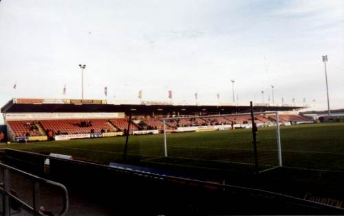 Sixfields Community Stadium - Gegentrib&uuml;ne