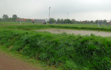 Sportplatz Blumenstra&szlig;e