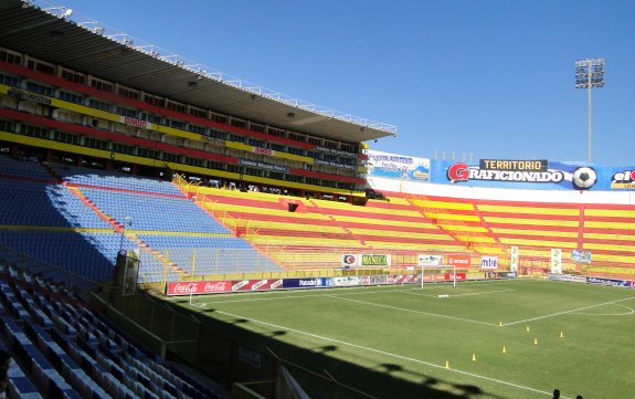 Estadio Cuscatl&aacute;n