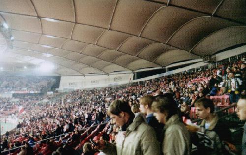 Gottlieb-Daimler-Stadion - Blick von der Cannst&auml;dter Kurve Richtung Haupttrib&uuml;ne