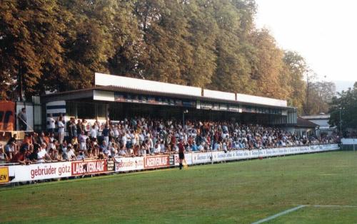 Sepp-Endres-Sportanlage - Trib&uuml;ne